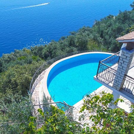 House On The Rocks Villa Katavolos Exterior photo