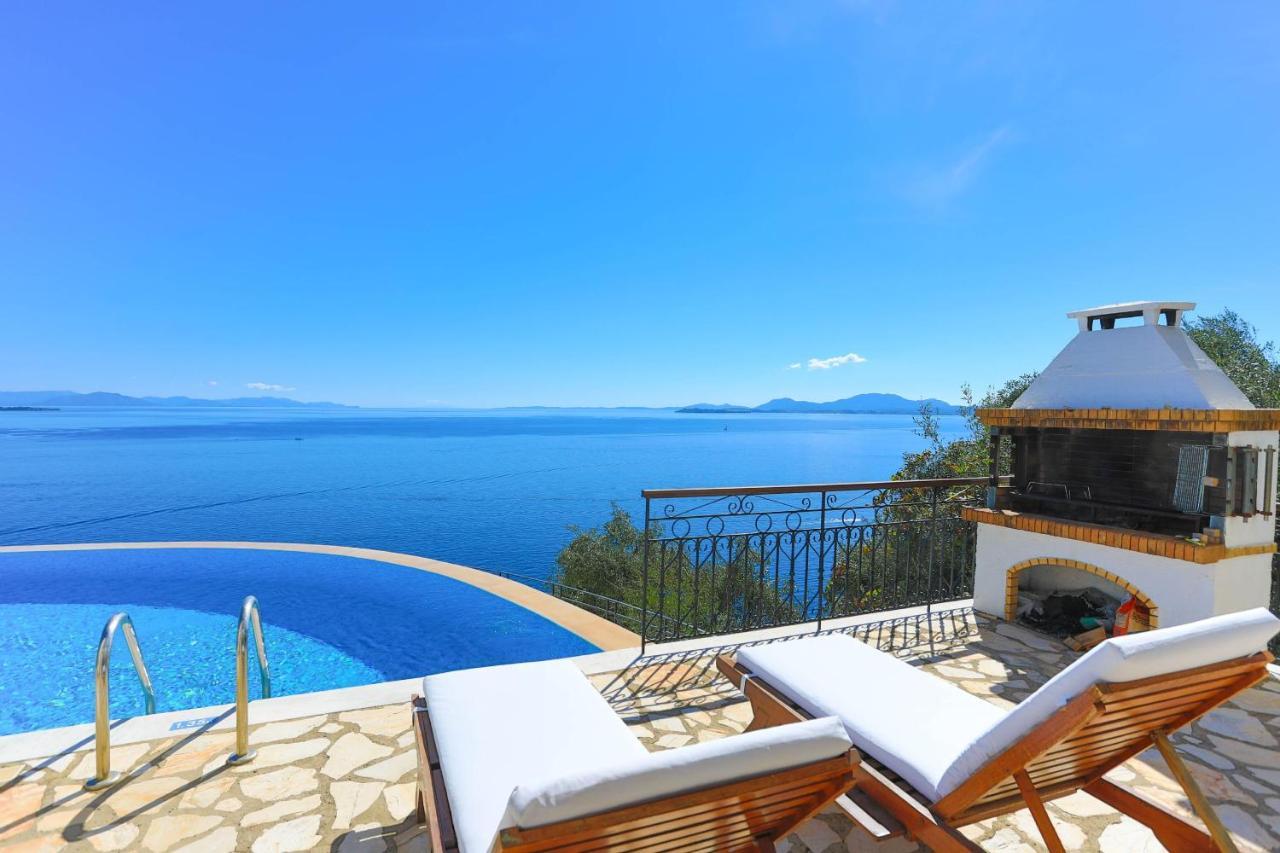 House On The Rocks Villa Katavolos Exterior photo
