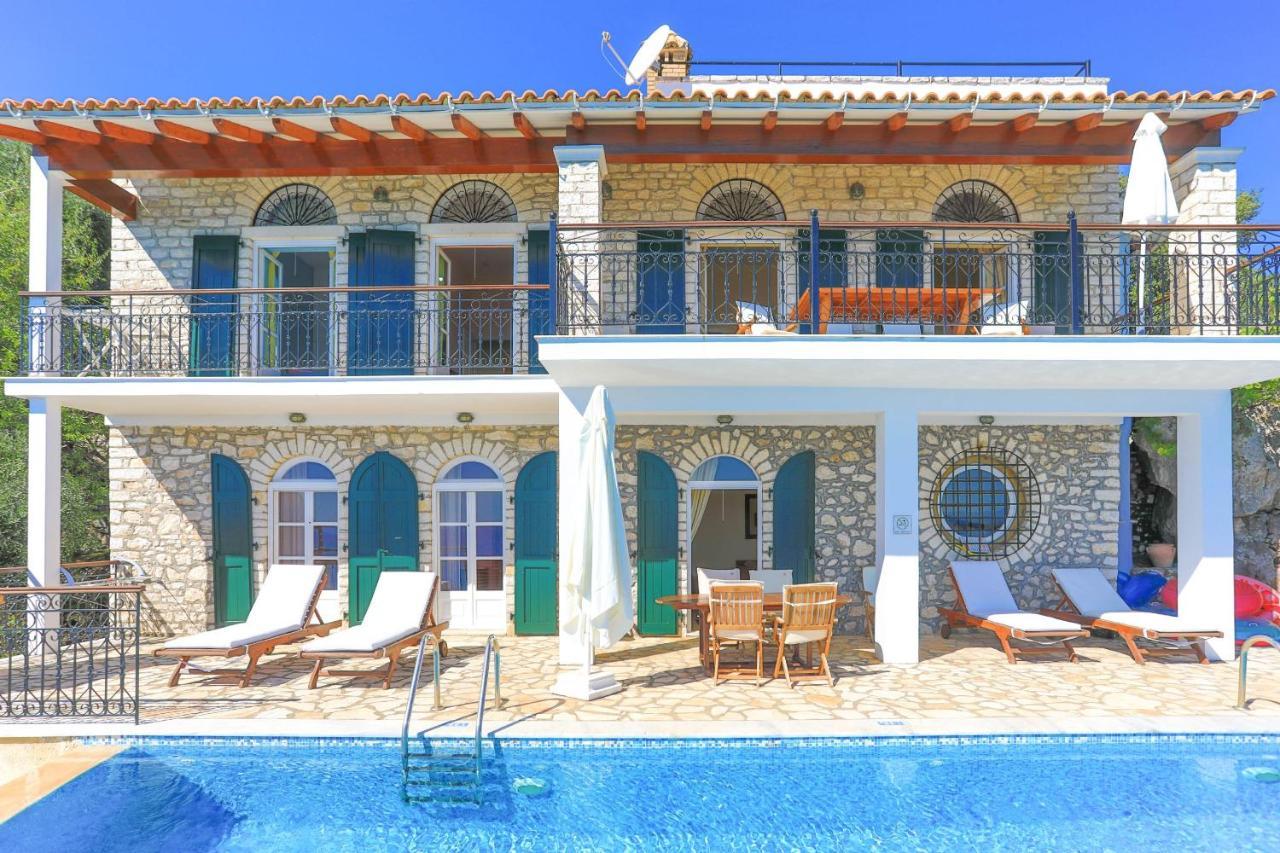 House On The Rocks Villa Katavolos Exterior photo