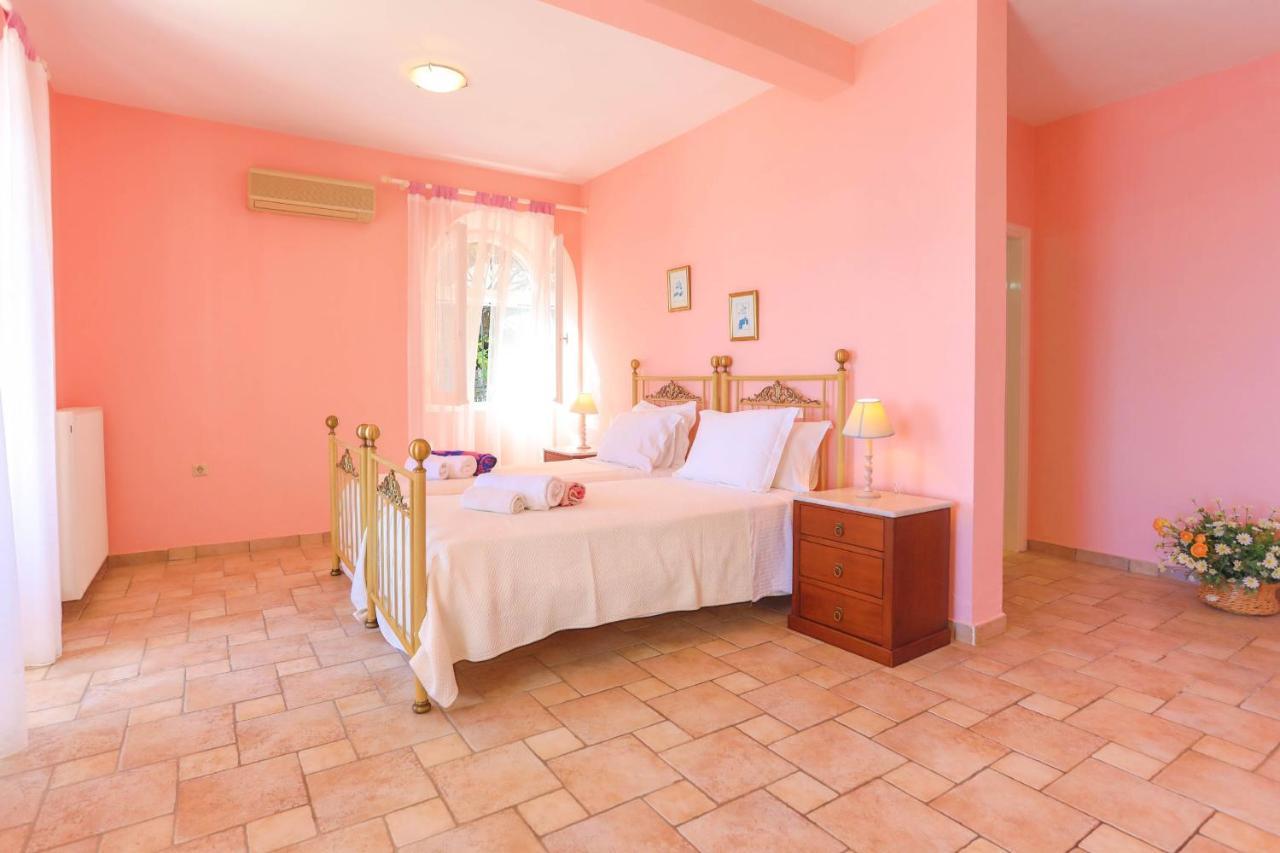 House On The Rocks Villa Katavolos Exterior photo