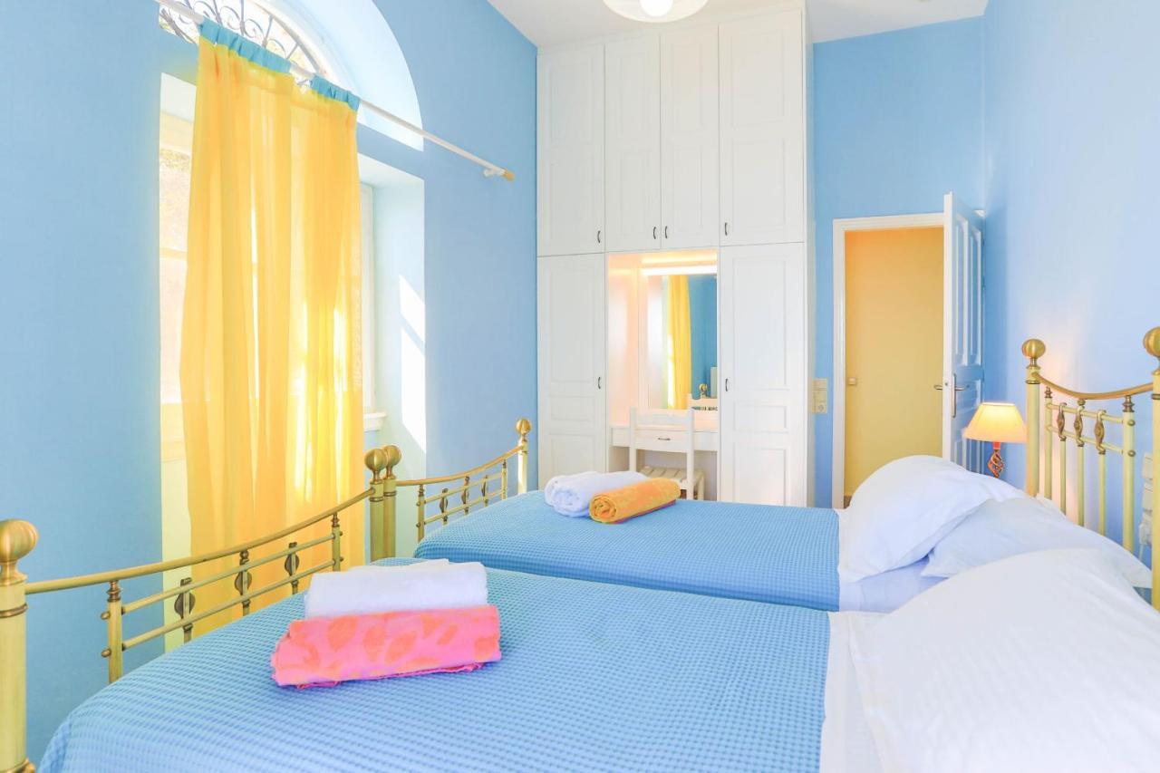 House On The Rocks Villa Katavolos Exterior photo