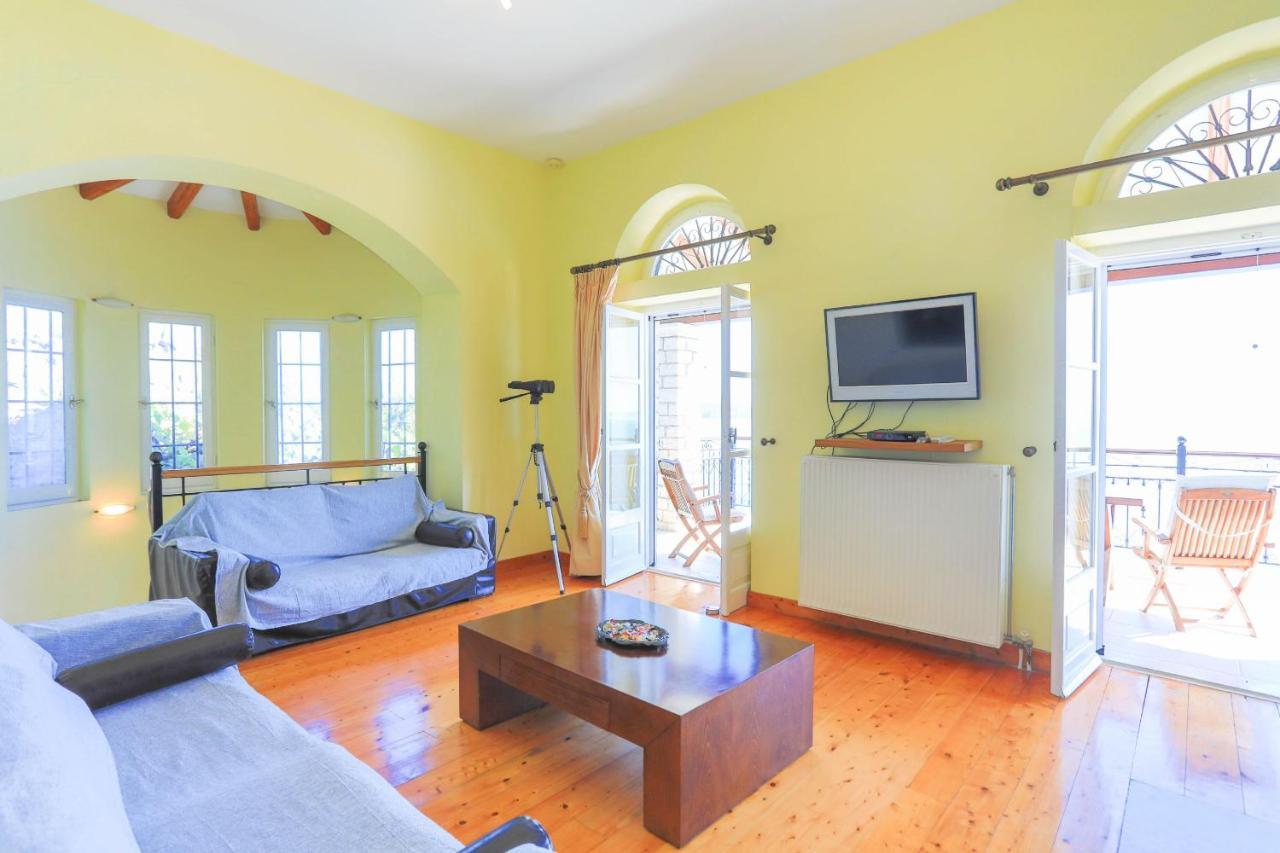 House On The Rocks Villa Katavolos Exterior photo